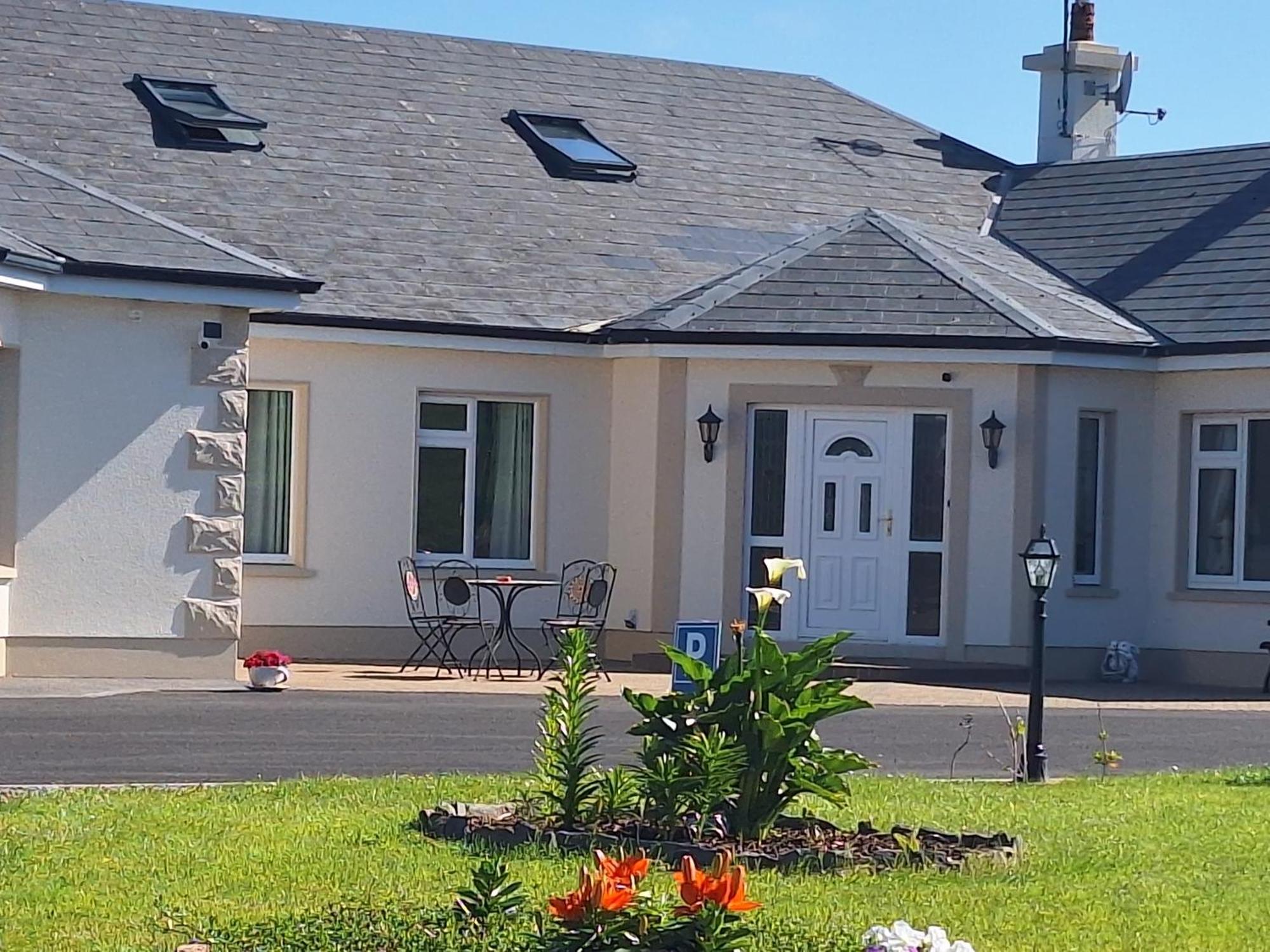 Ballnamona House Cong Exteriér fotografie